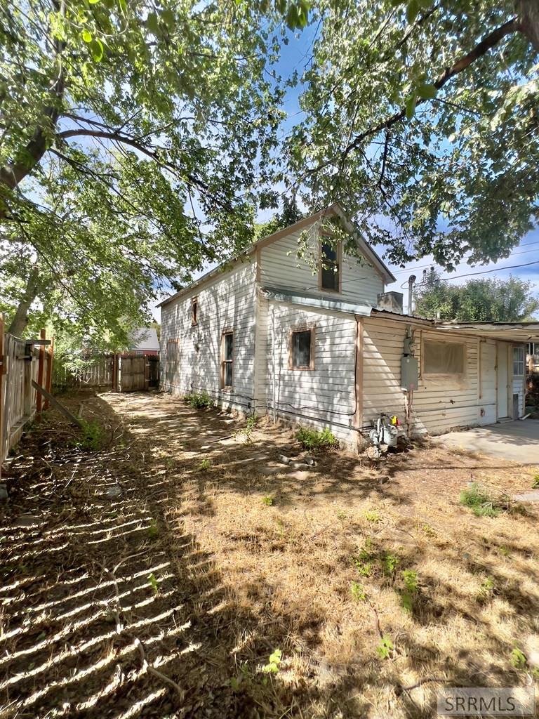 405 E Avenue B Property Photo 24