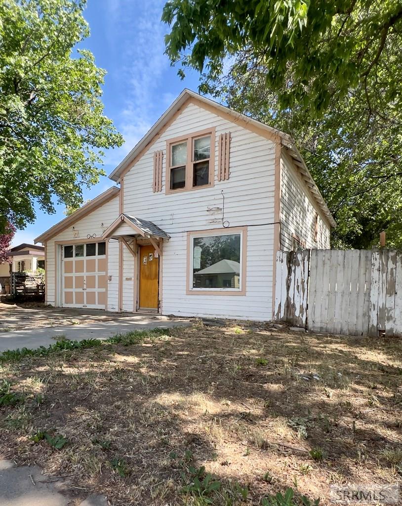 405 E Avenue B Property Photo 27