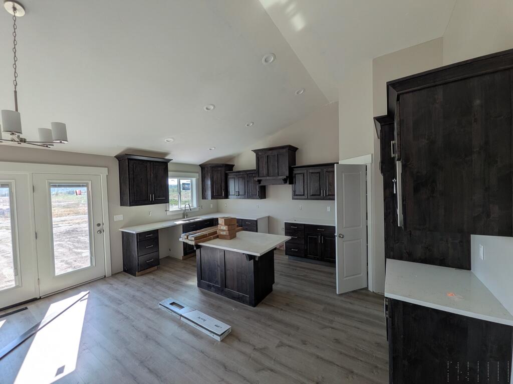 516 Meadowbrook Property Photo 2