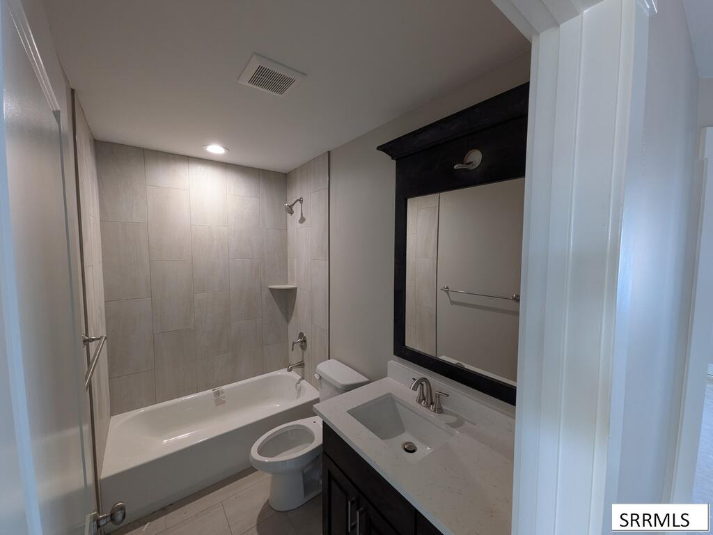 516 Meadowbrook Property Photo 8