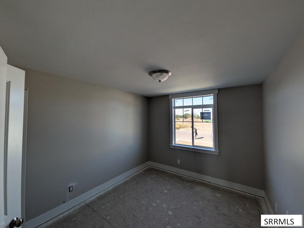 516 Meadowbrook Property Photo 9