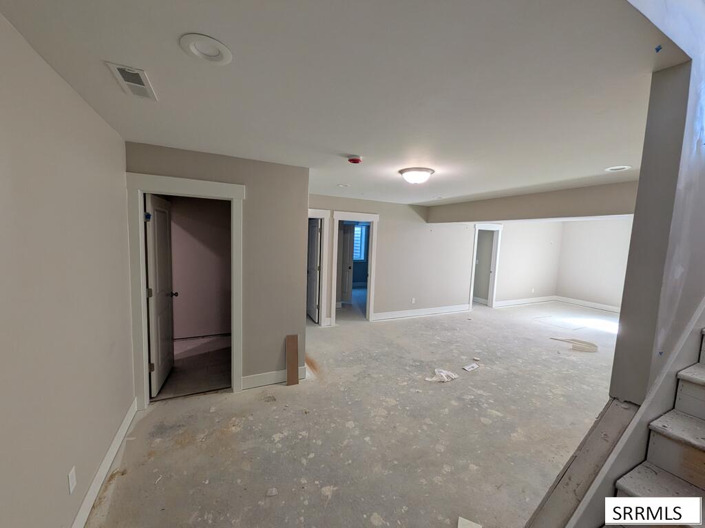 516 Meadowbrook Property Photo 12