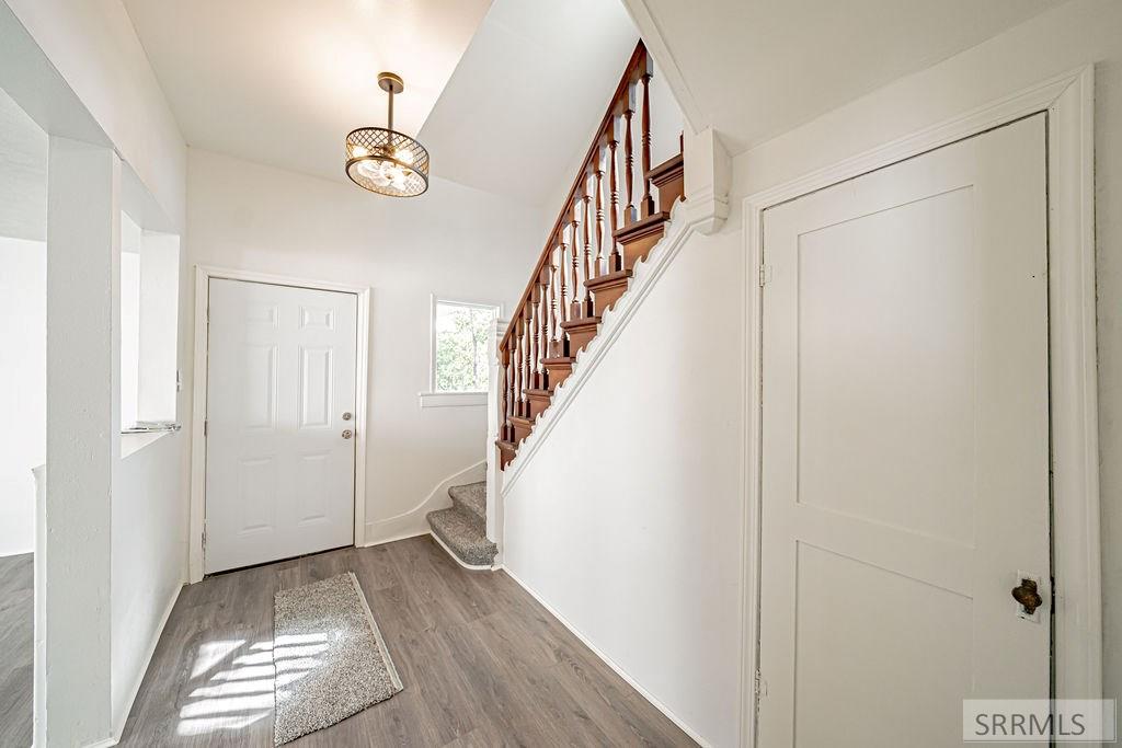 1401 W Albany Street Property Photo 5