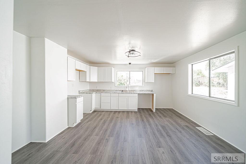 1401 W Albany Street Property Photo 13