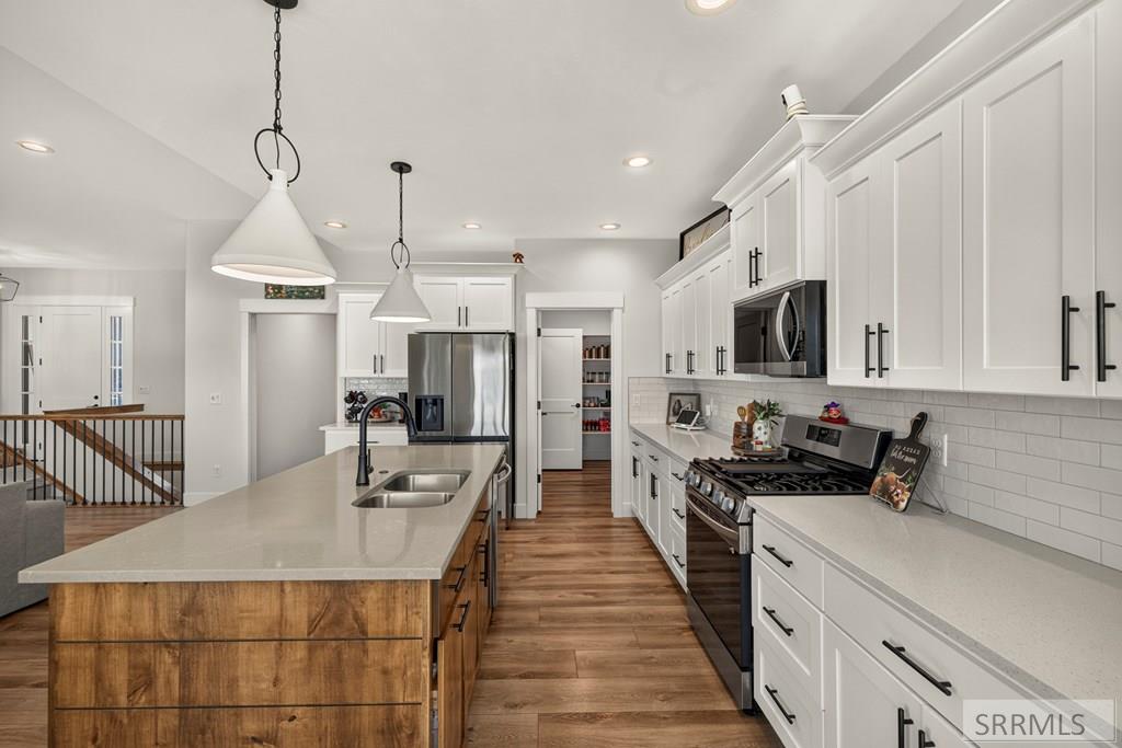 3042 Lin Road Property Photo 15