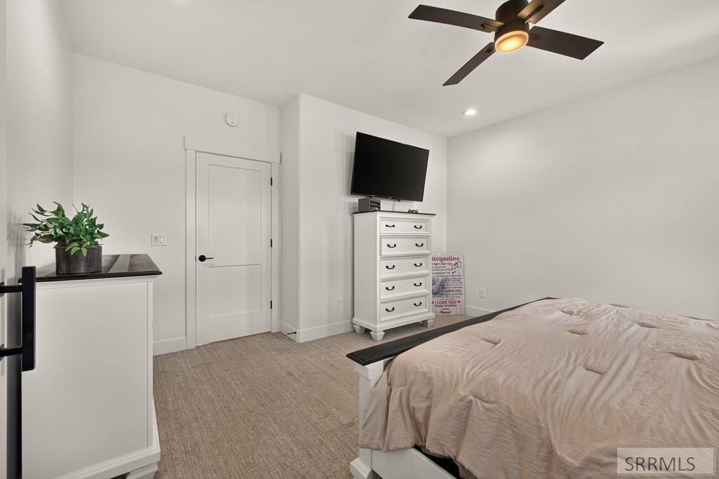 3042 Lin Road Property Photo 26