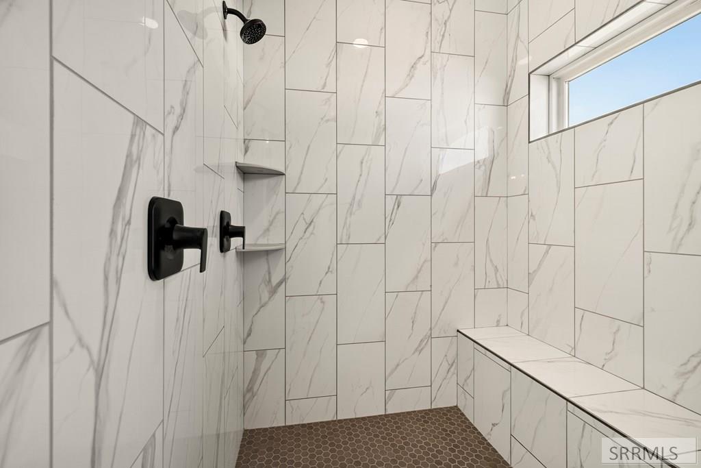 3042 Lin Road Property Photo 30