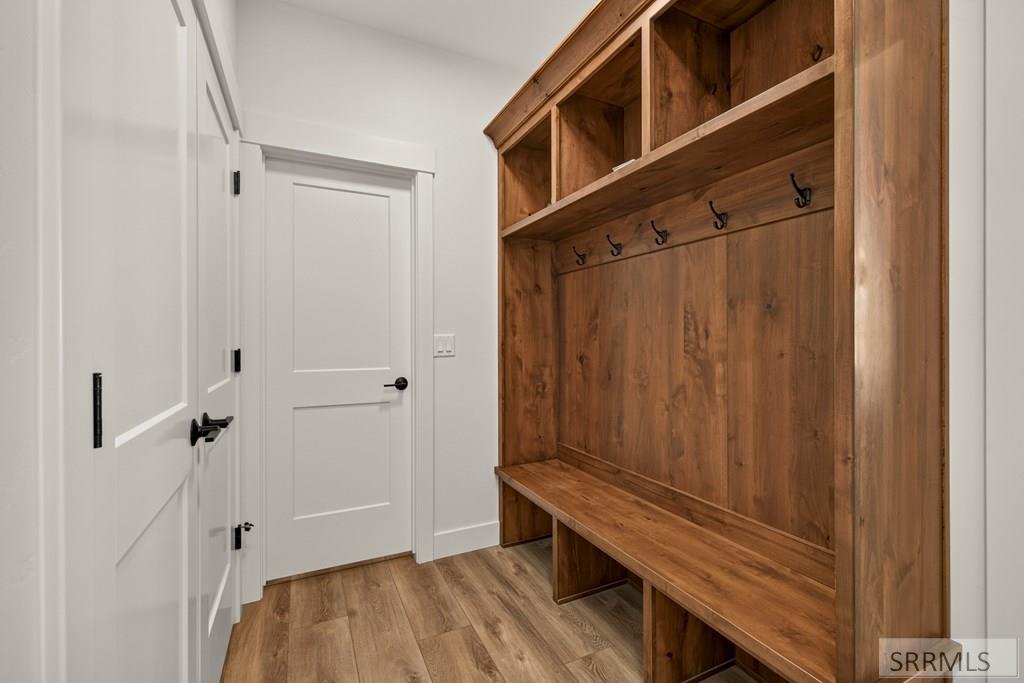 3042 Lin Road Property Photo 38
