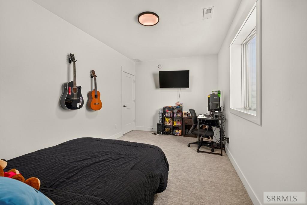 3042 Lin Road Property Photo 47