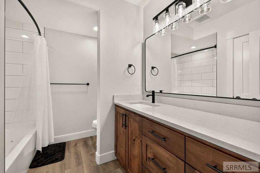 3042 Lin Road Property Photo 54