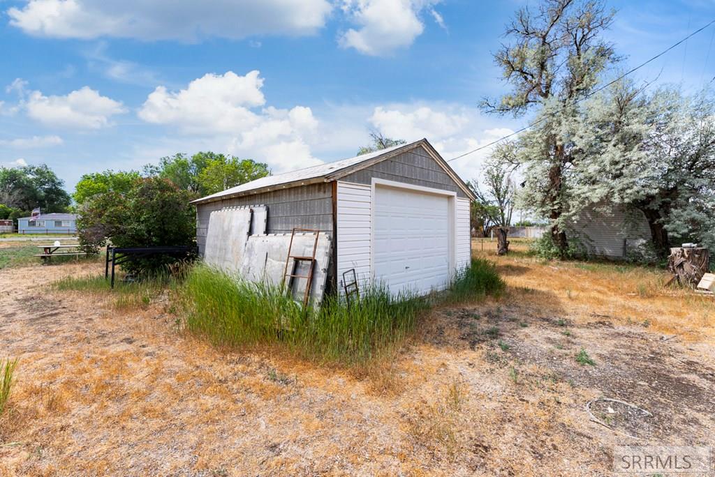 232 Arco Avenue Property Photo 6
