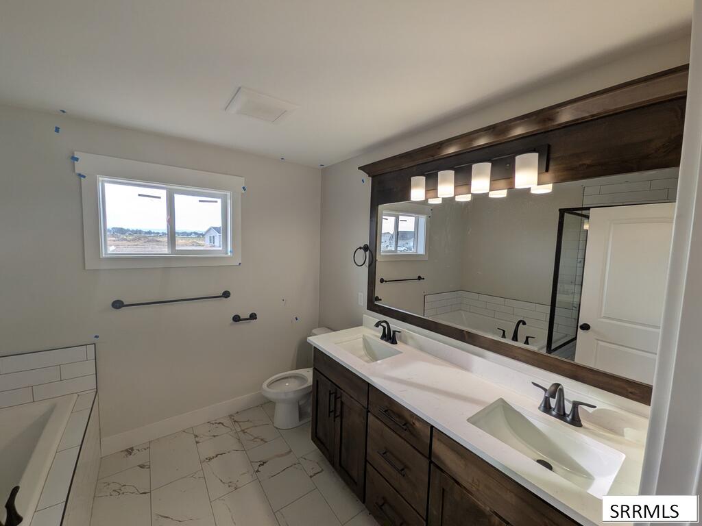 3906 E 47th North Property Photo 13