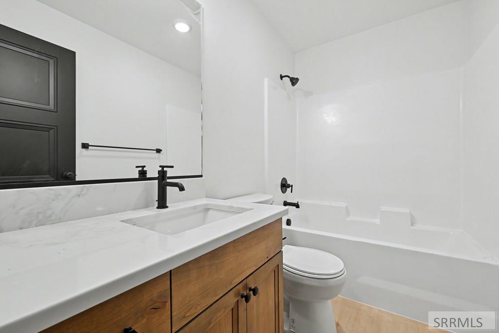 460 Willow Bend Avenue Property Photo 11
