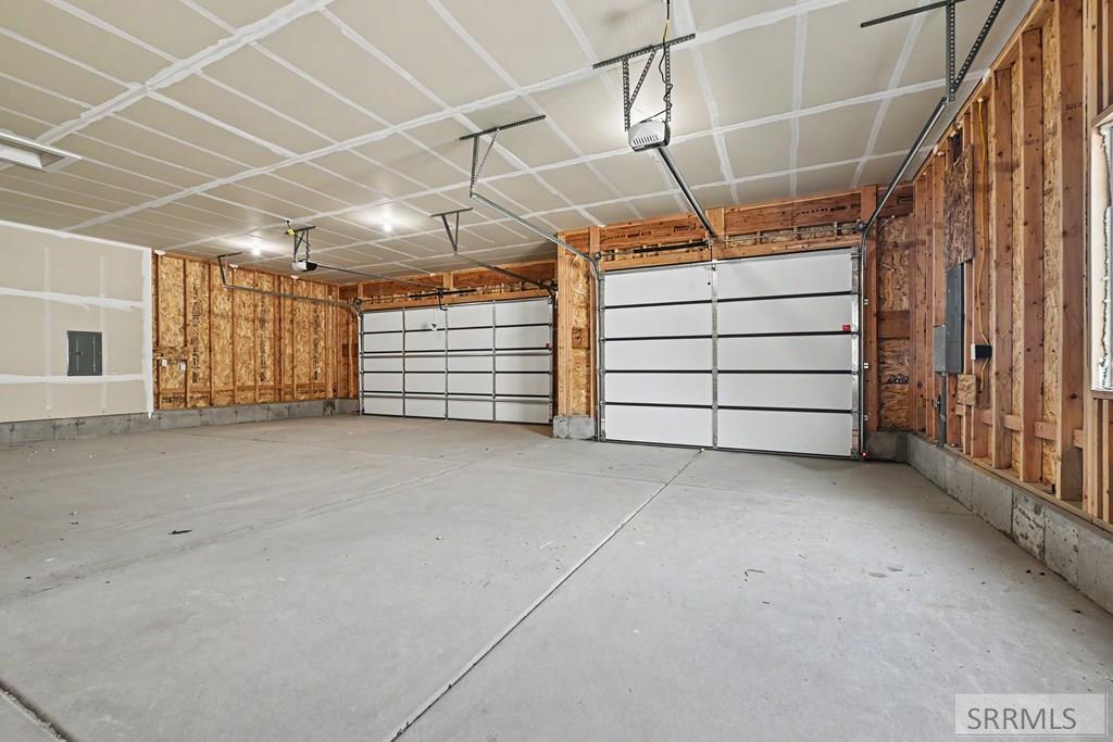 460 Willow Bend Avenue Property Photo 17