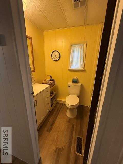 300 Blue Bell Lane Property Photo 22