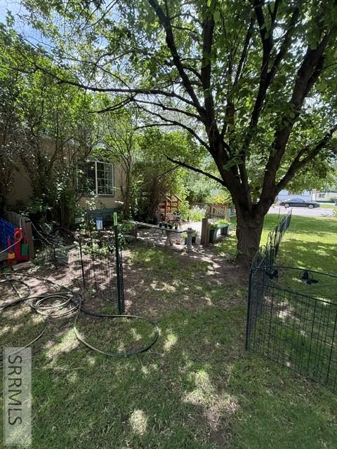 300 Blue Bell Lane Property Photo 27