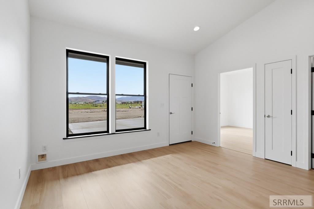 101 Everly Street Property Photo 5