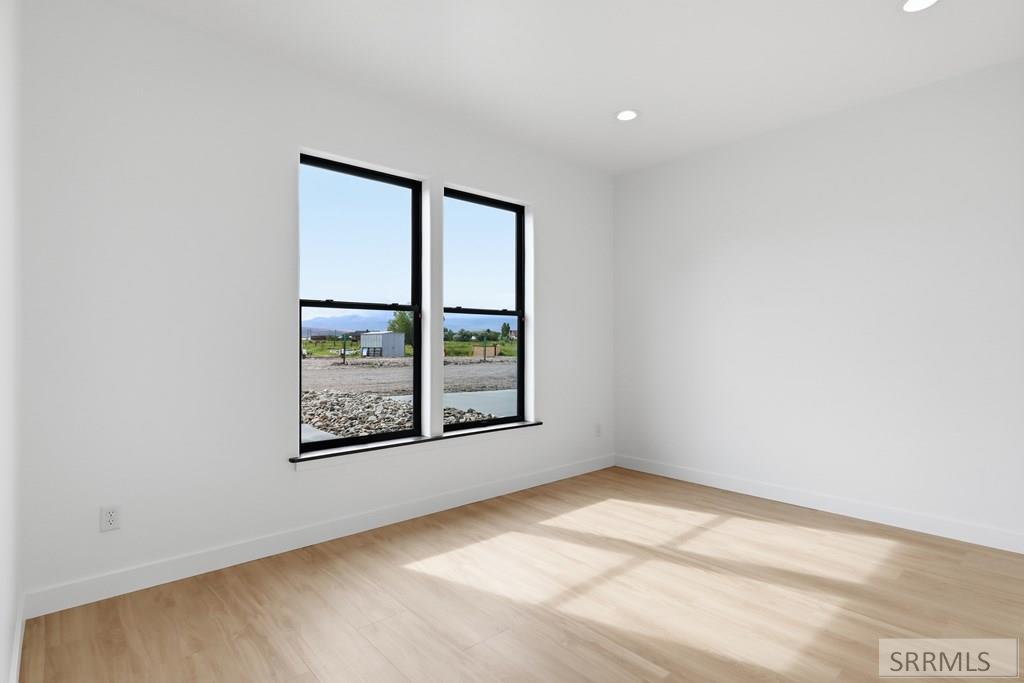 101 Everly Street Property Photo 10