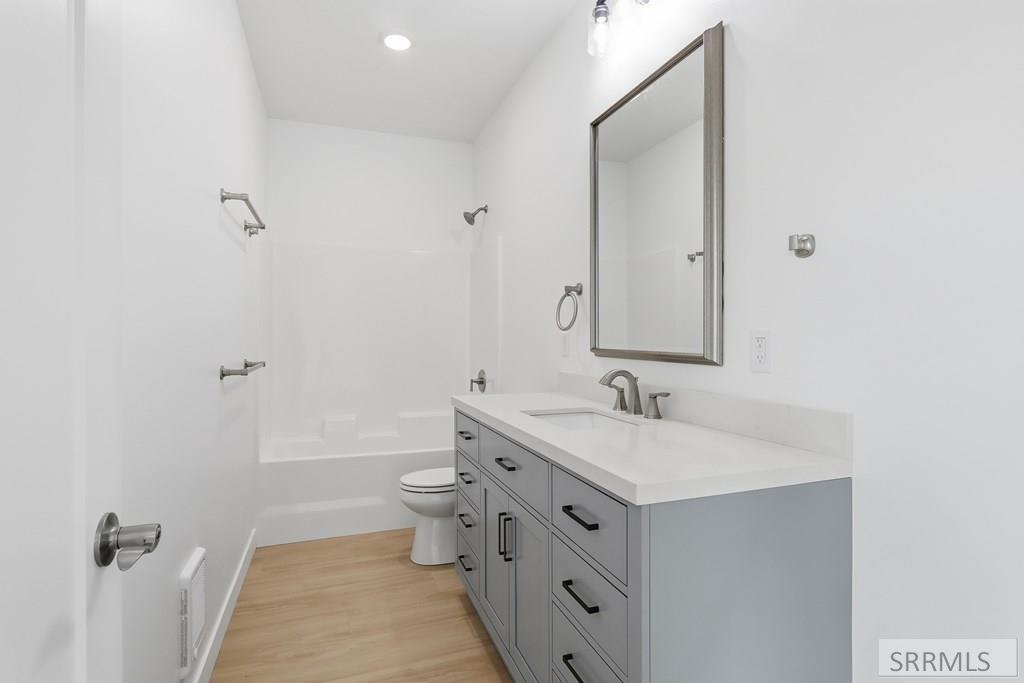 101 Everly Street Property Photo 12