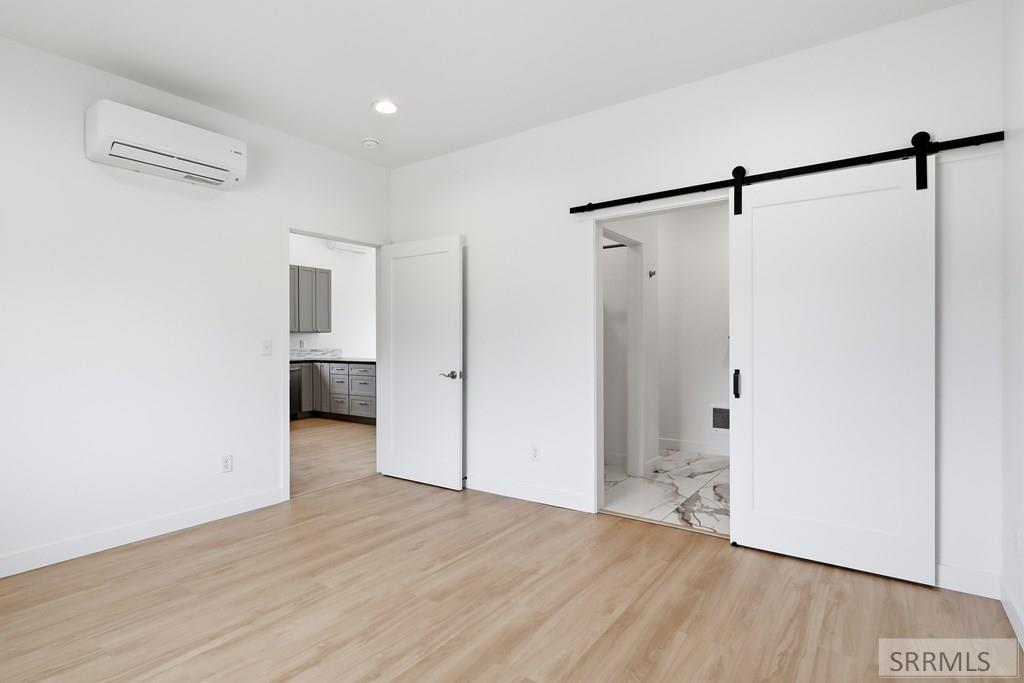 101 Everly Street Property Photo 13