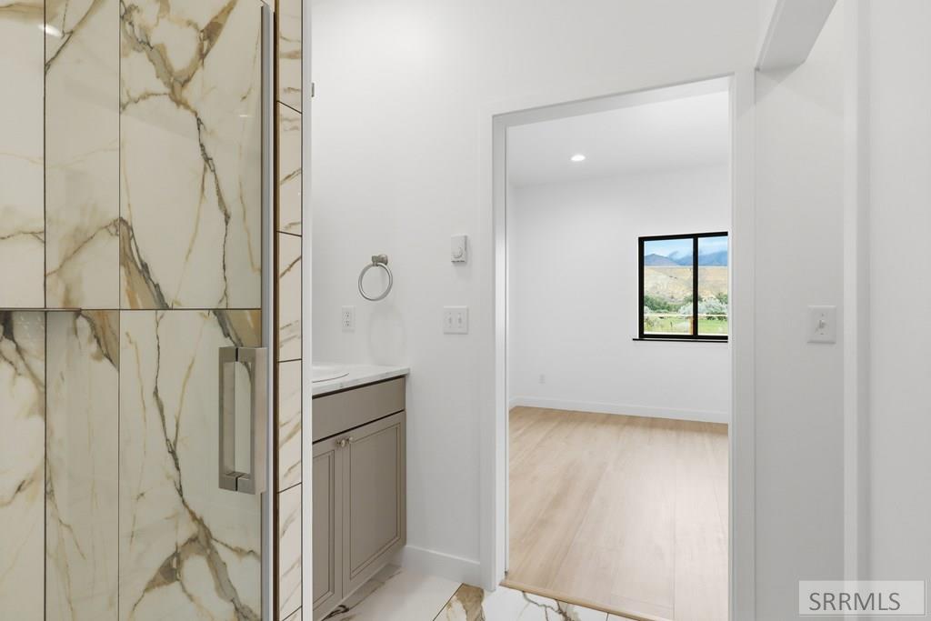 101 Everly Street Property Photo 16