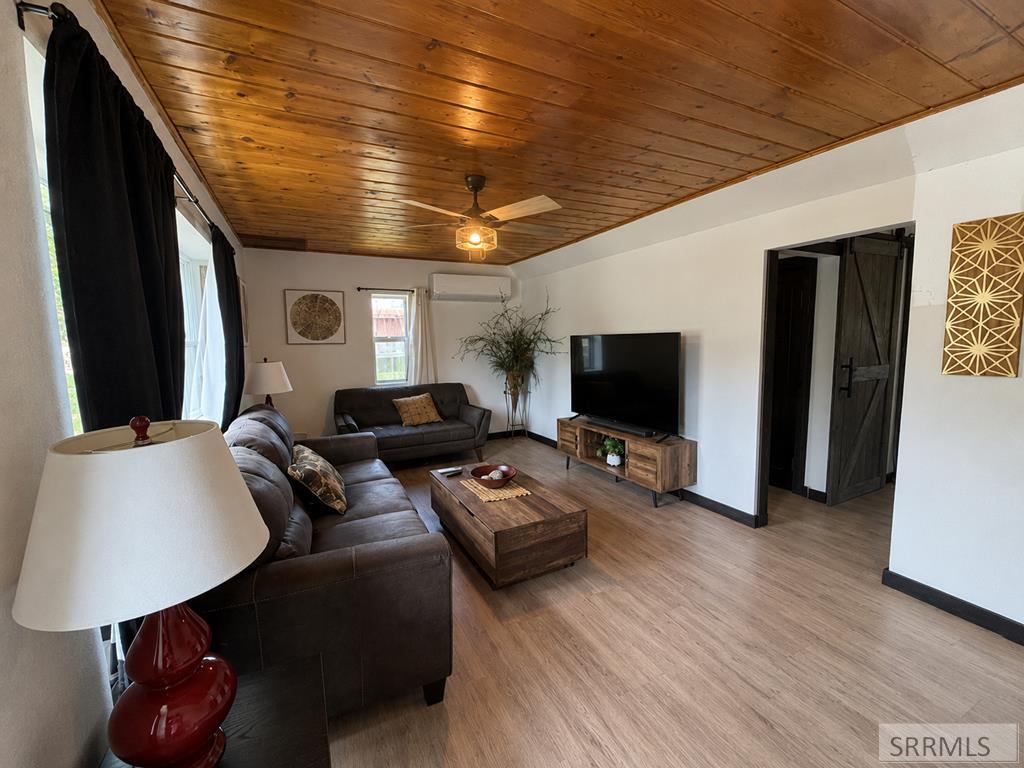 211 Fairmont Street Property Photo 13