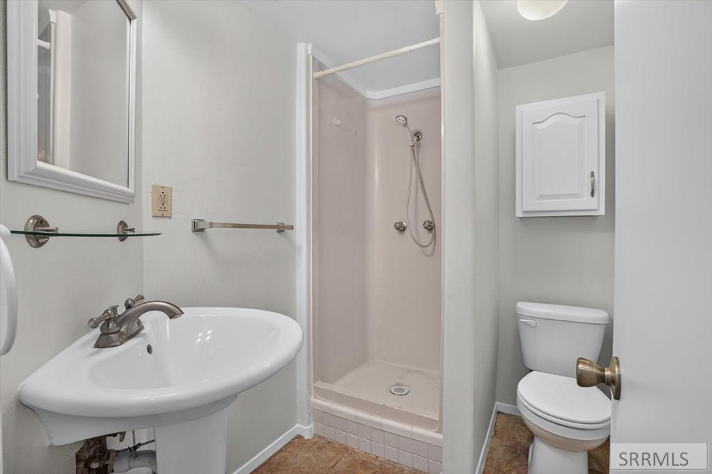 421 N 8th Avenue Property Photo 17