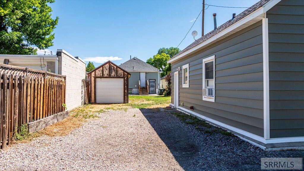 421 N 8th Avenue Property Photo 36