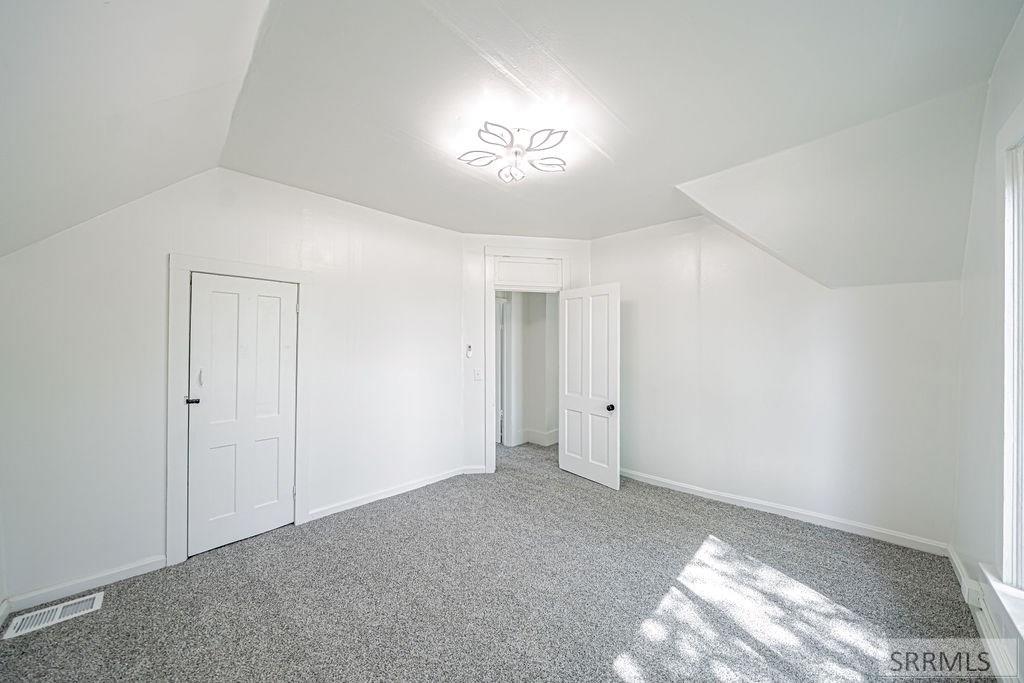 1401 W Albany Street Property Photo 26