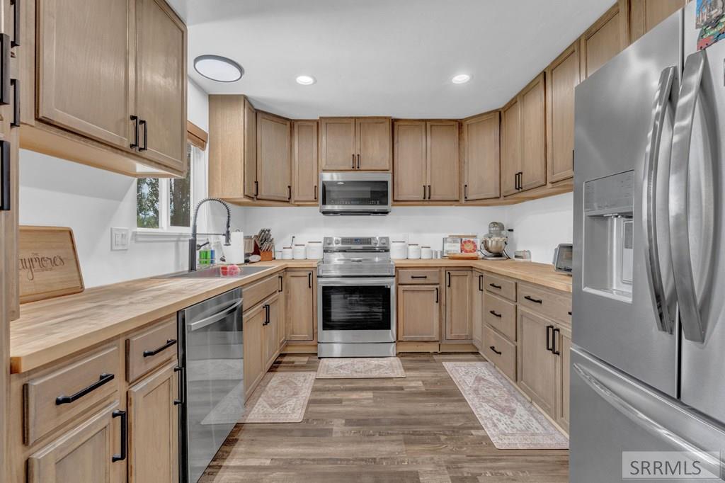 3104 S 2810 W Property Photo 8