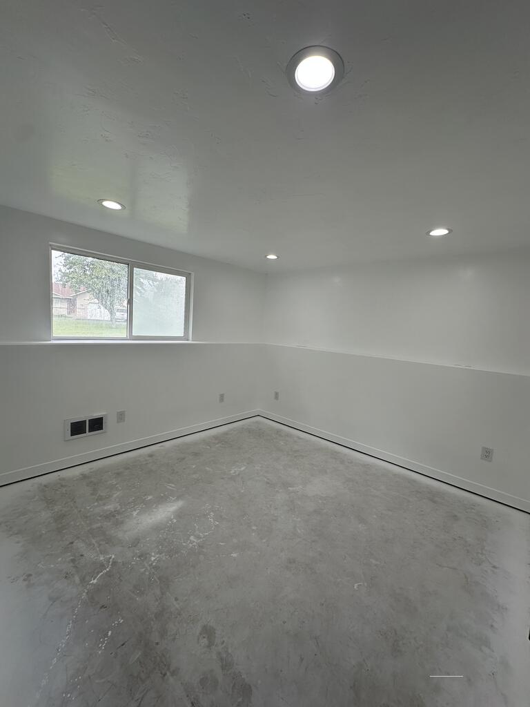 3104 S 2810 W Property Photo 27