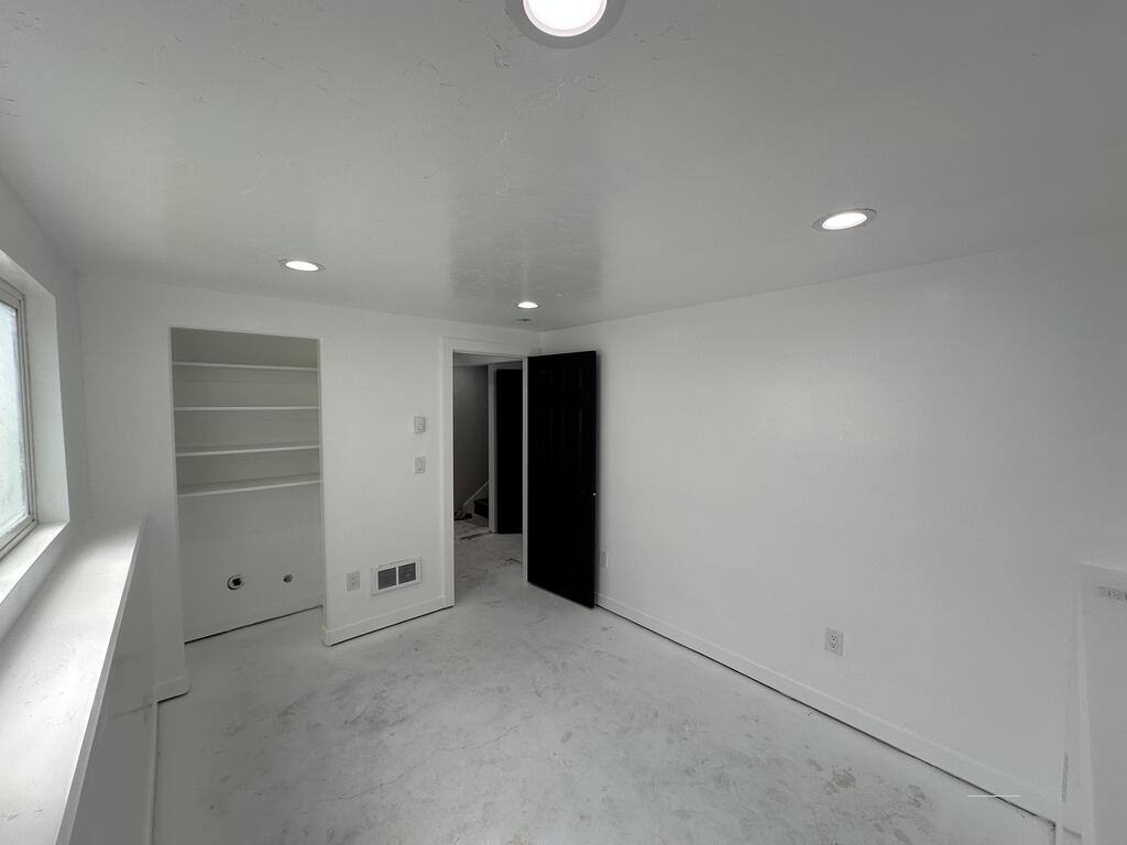 3104 S 2810 W Property Photo 33