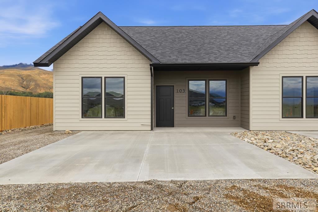 103 Everly Street Property Photo 1
