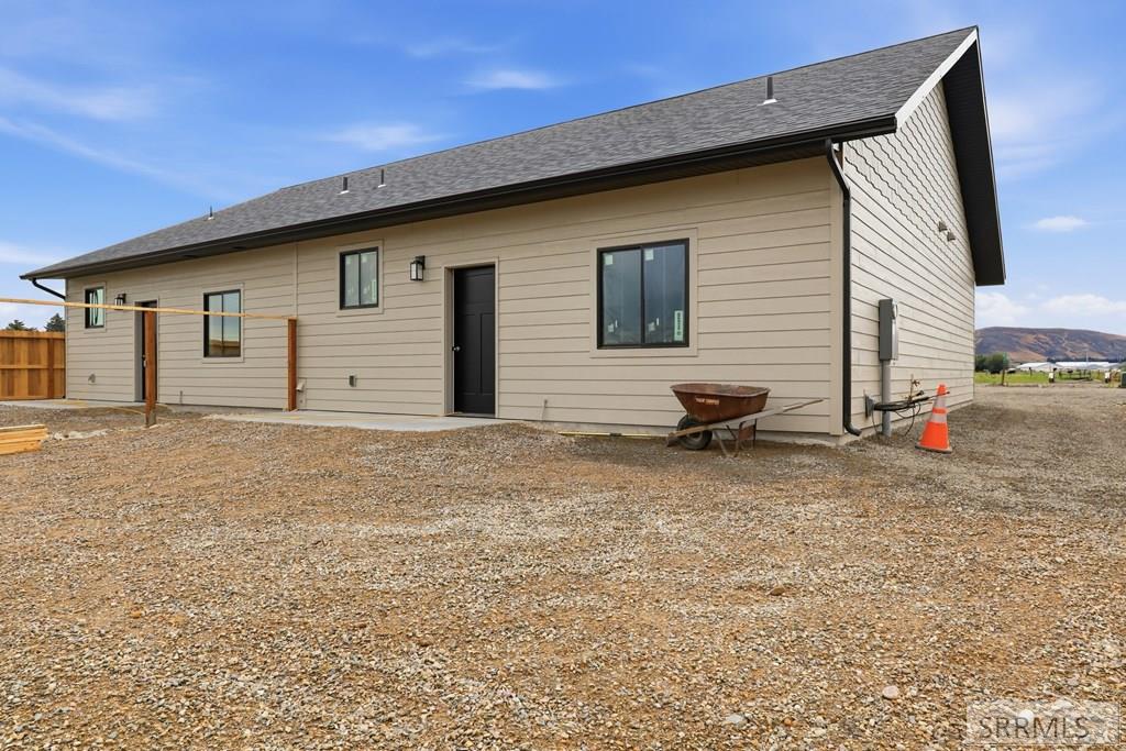103 Everly Street Property Photo 7