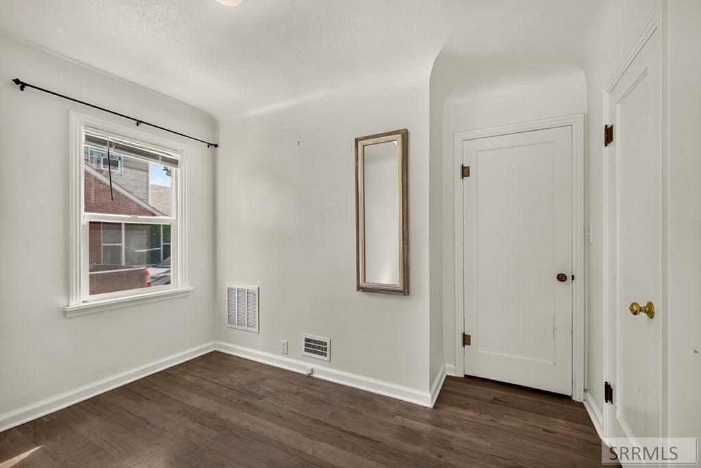 851 S Shilling Avenue Property Photo 25