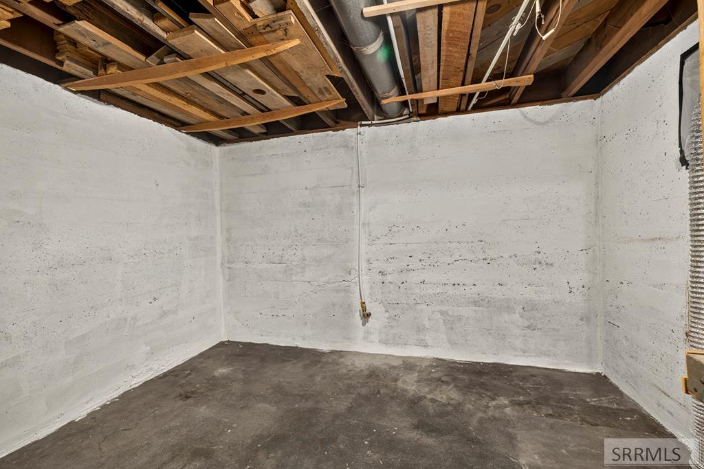 851 S Shilling Avenue Property Photo 30