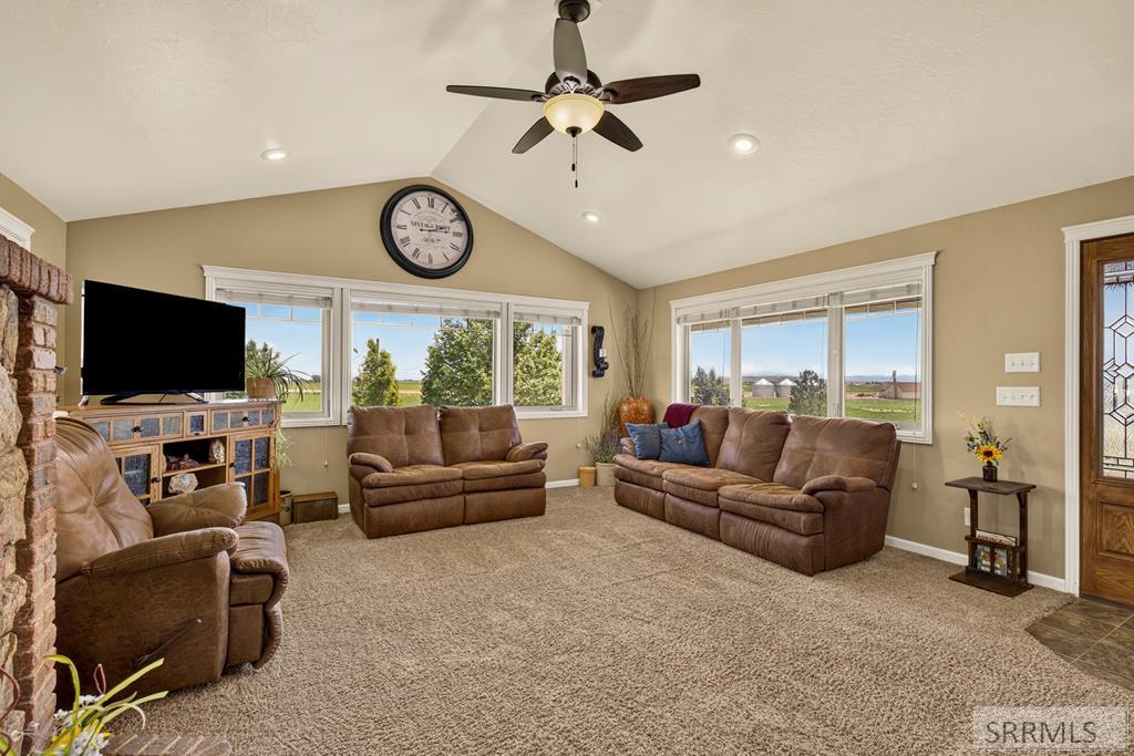 156 S 1300 W Property Photo 5