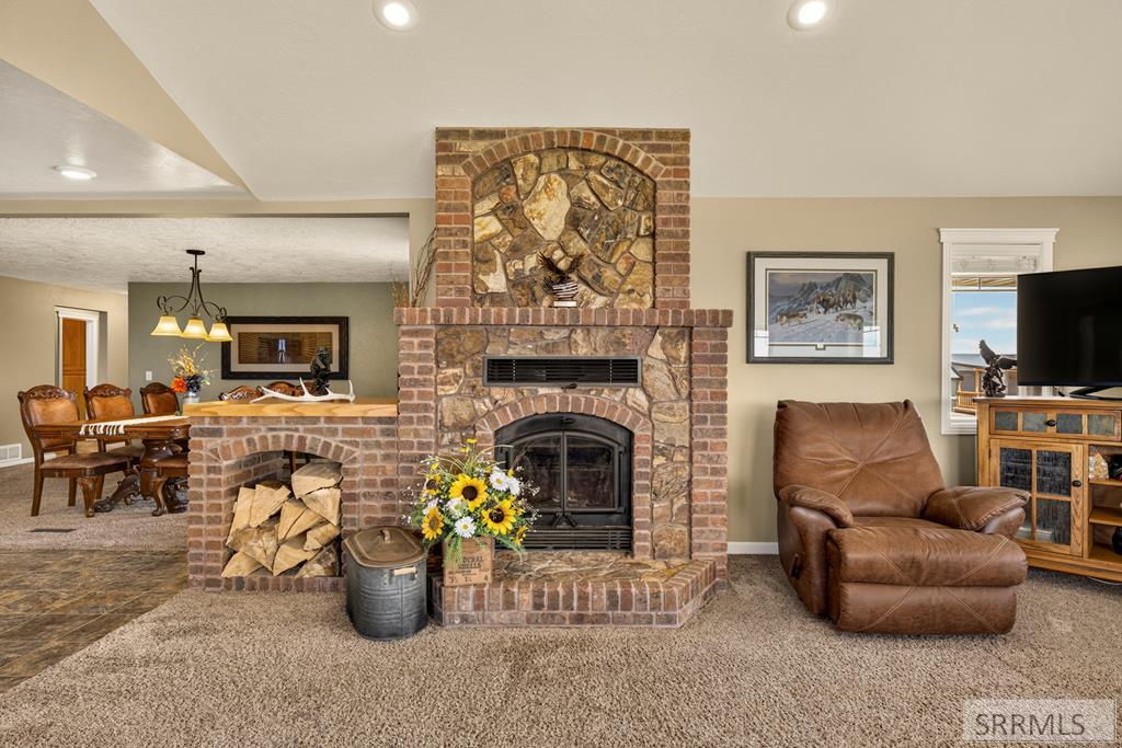 156 S 1300 W Property Photo 6