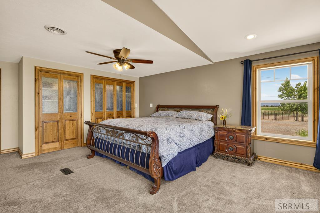 156 S 1300 W Property Photo 16