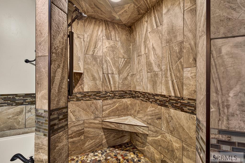 156 S 1300 W Property Photo 21