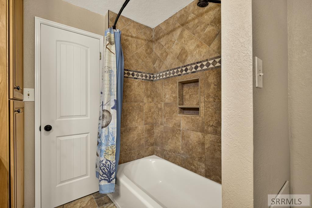 156 S 1300 W Property Photo 25