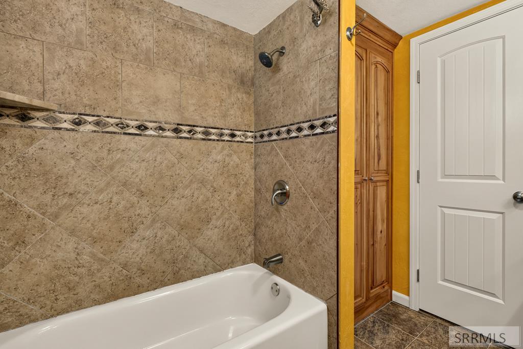 156 S 1300 W Property Photo 38