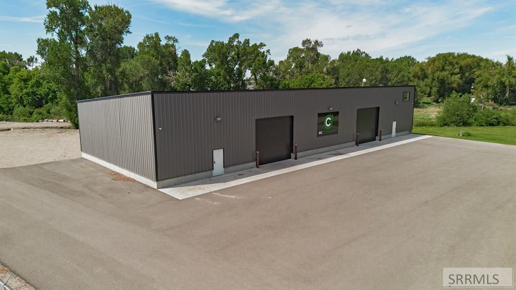 4112 E 648 N Property Photo 17