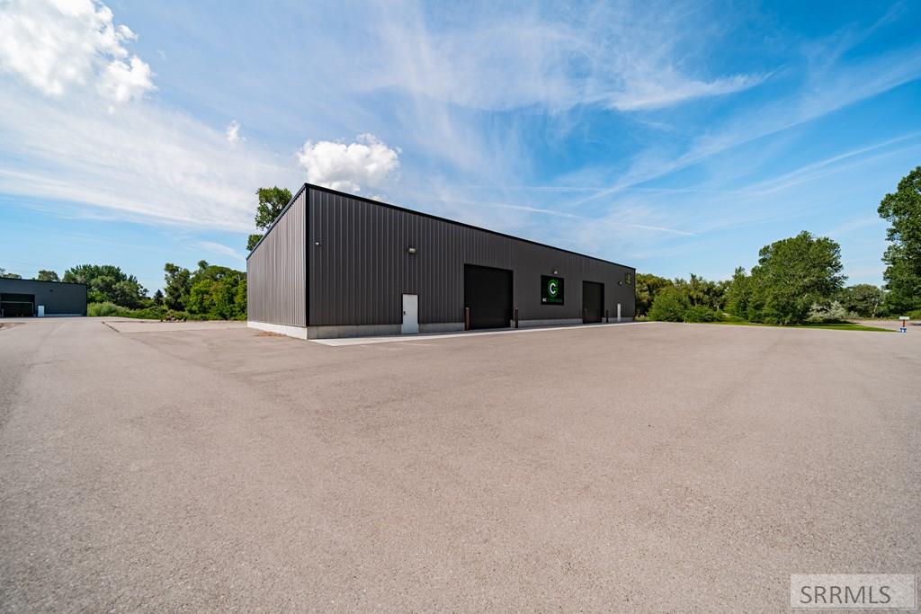 4112 E 648 N Property Photo 18