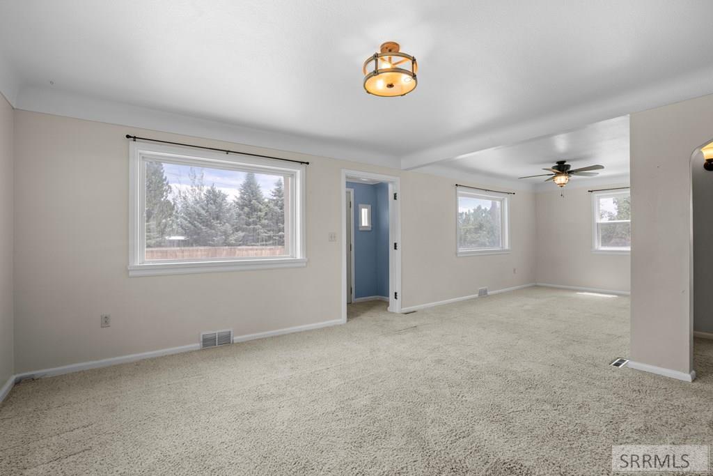 151 N 4000 E Property Photo 3