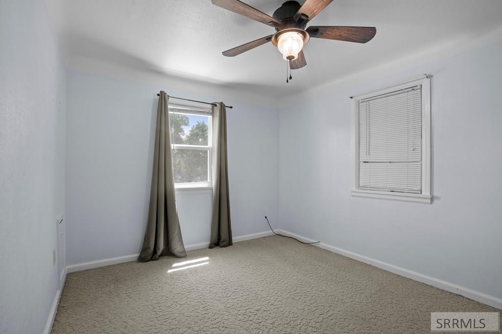 151 N 4000 E Property Photo 11