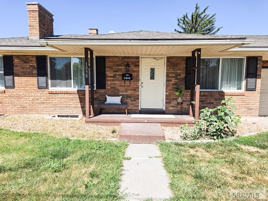 1098 June Avenue Property Photo 1