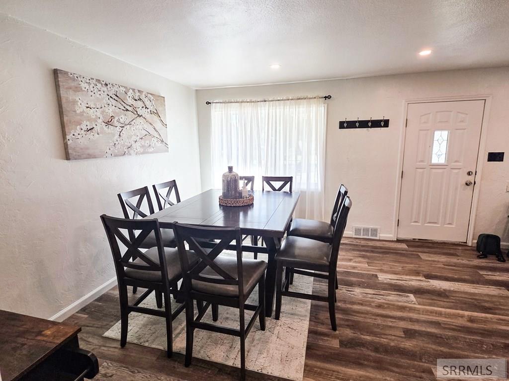 1098 June Avenue Property Photo 11