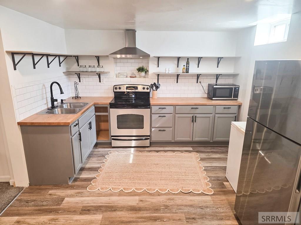 1098 June Avenue Property Photo 12