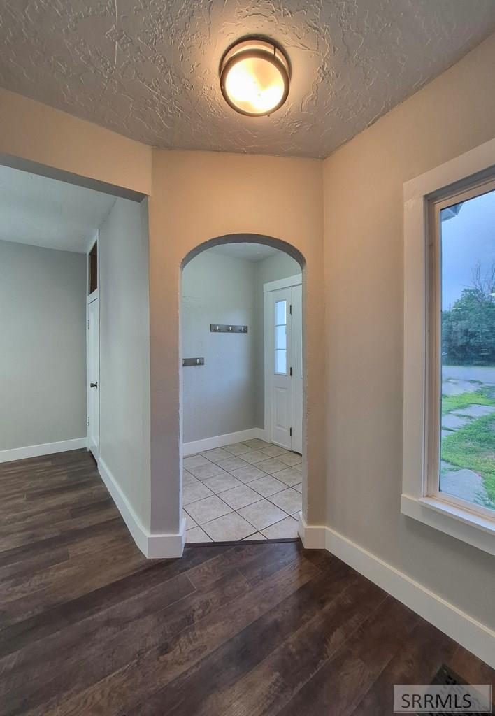 862 Highland Street Property Photo 4